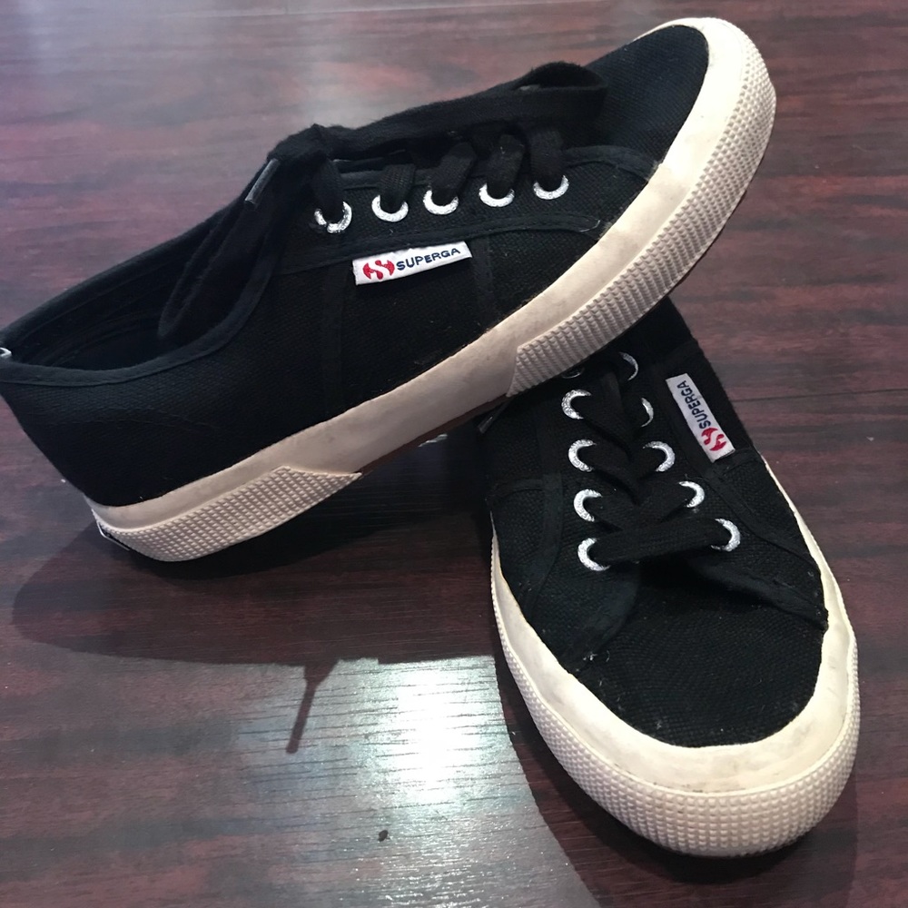Moderate Condition Black Supergas